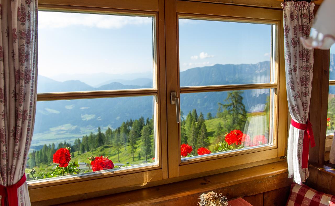 Sattleggers Alpenhof & Feriensternwarte Ξενοδοχείο Greifenburg Εξωτερικό φωτογραφία