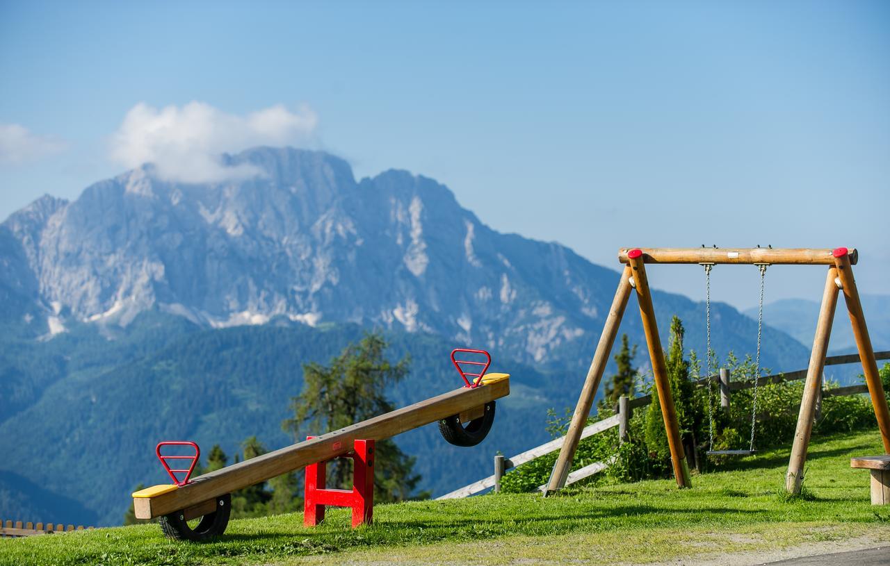 Sattleggers Alpenhof & Feriensternwarte Ξενοδοχείο Greifenburg Εξωτερικό φωτογραφία