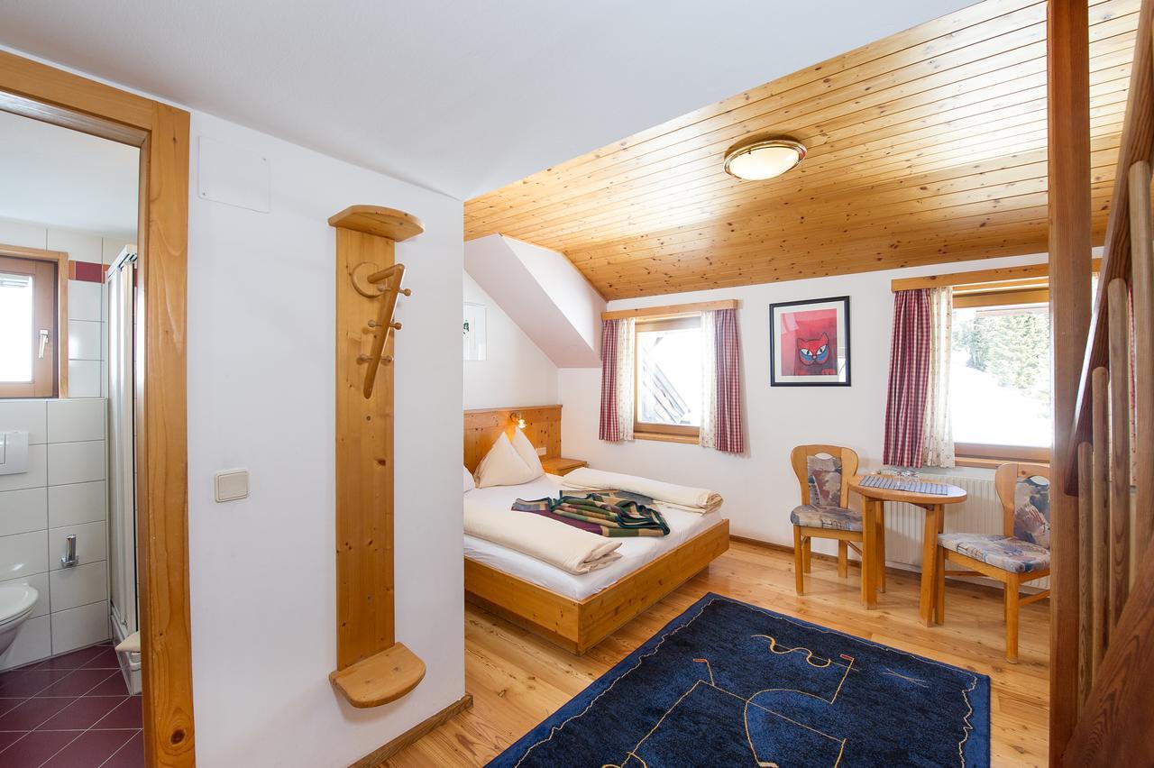 Sattleggers Alpenhof & Feriensternwarte Ξενοδοχείο Greifenburg Εξωτερικό φωτογραφία