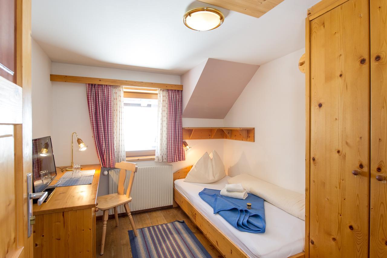 Sattleggers Alpenhof & Feriensternwarte Ξενοδοχείο Greifenburg Εξωτερικό φωτογραφία