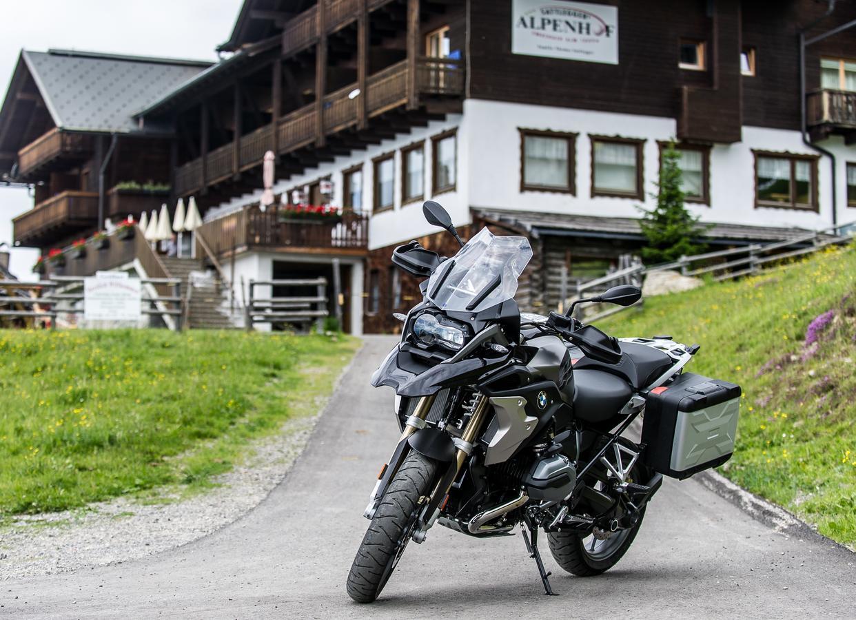 Sattleggers Alpenhof & Feriensternwarte Ξενοδοχείο Greifenburg Εξωτερικό φωτογραφία